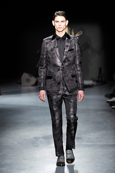 MIHARAYASUHIRO 2012-13 A/W RUNWAY IMAGE06