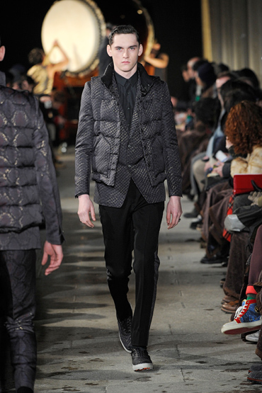 MIHARAYASUHIRO 2012-13 A/W RUNWAY IMAGE02